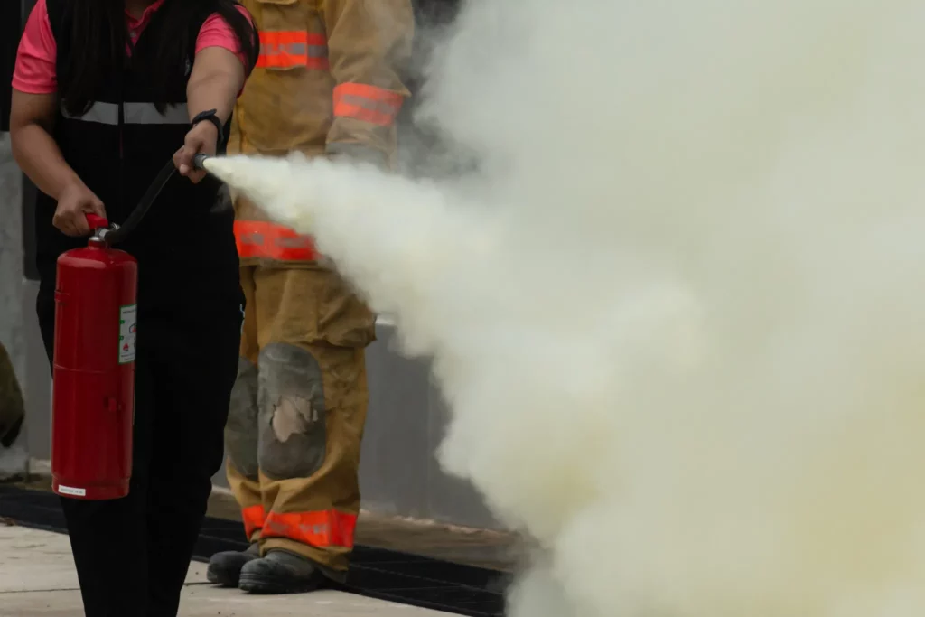 Exercice pratique Extinction d'un feu avec un extincteur